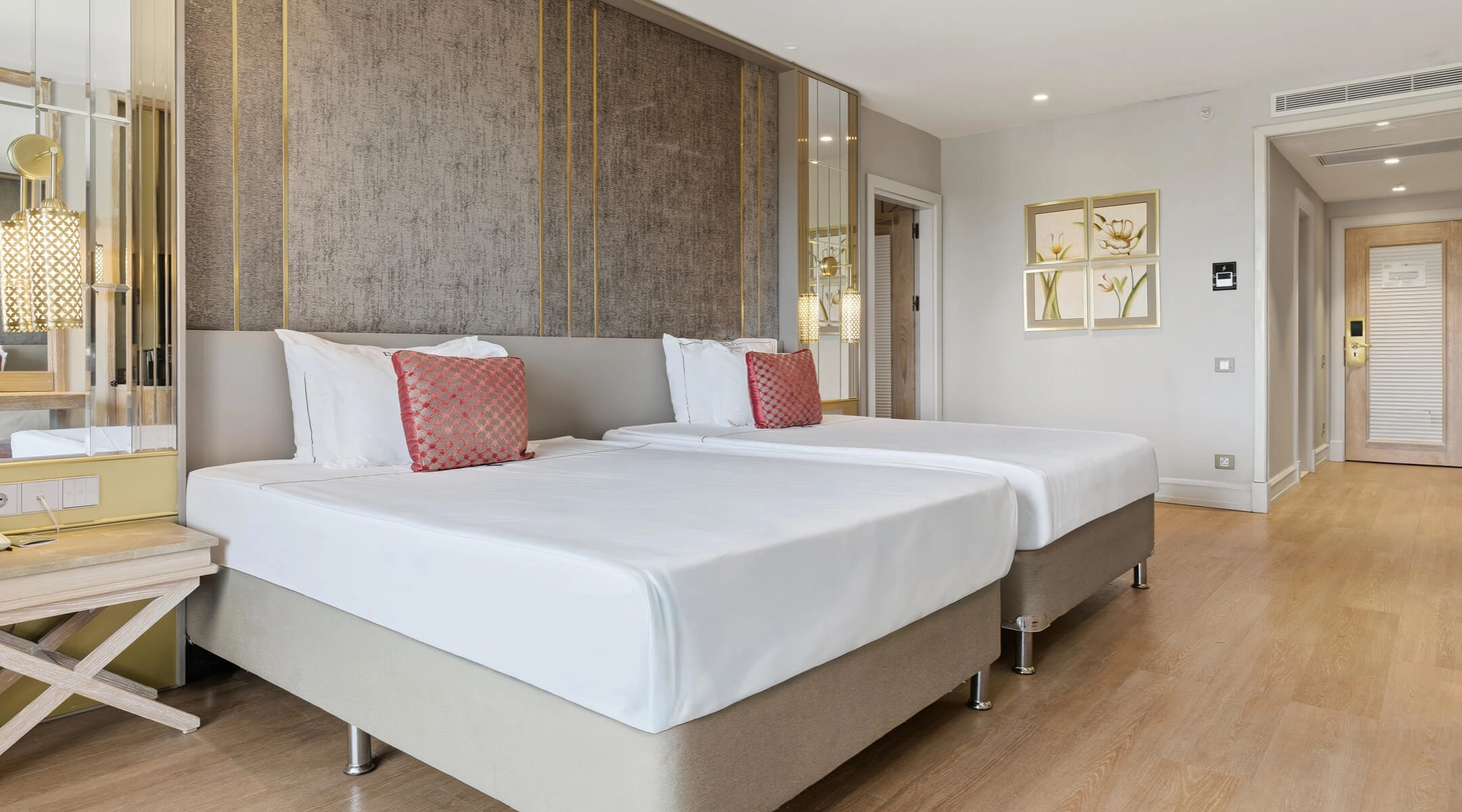 Ela Hotels Konaklama Grand Roof Top Suite Banner D 4