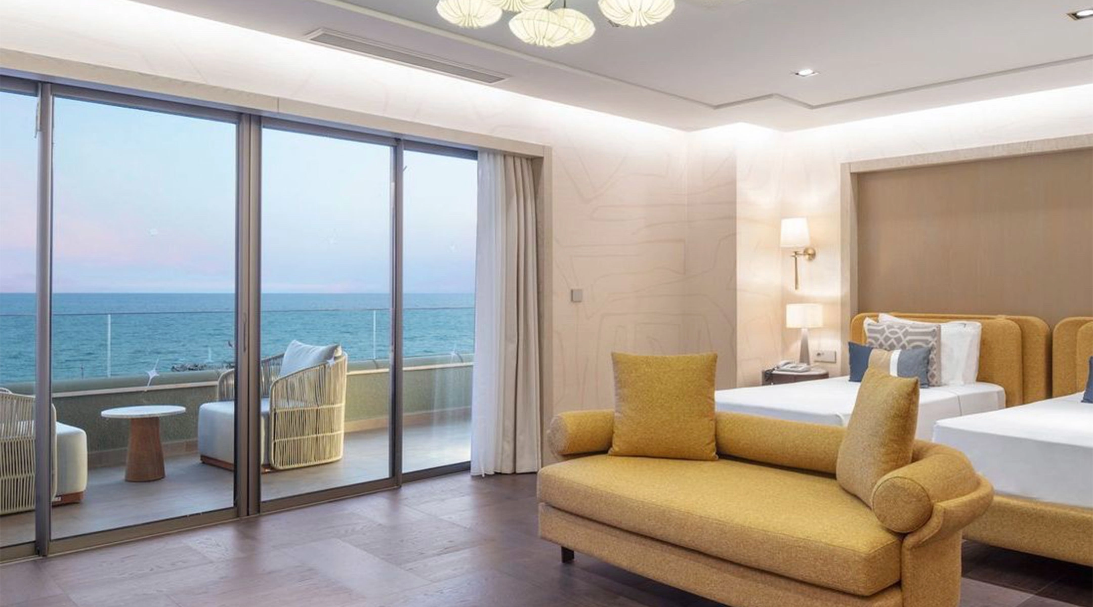 Ela Excellence Presidential Suit Banner D 1